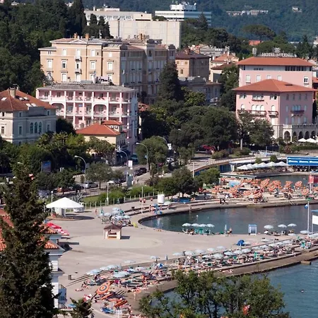 Apartment Vega Opatija Apartamento Opatija